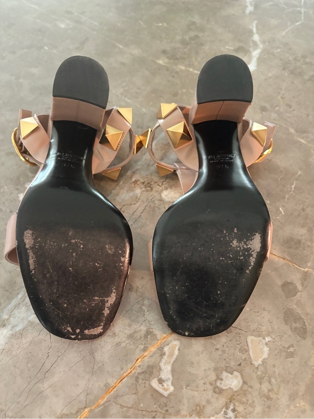 Valentino Nude Pink Leather Studded T-Strap Sandals with Gold Pyramid Studs - Picture 3 of 4